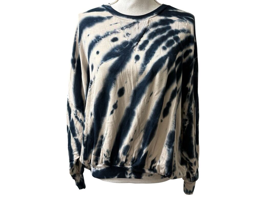 Young Fabulous Broke Women's Size Small Blue White Fleece Lined Pullover Sweater